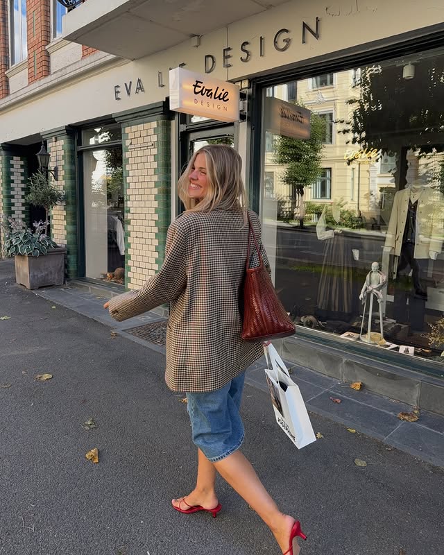 Instagram post by @emmstell for Vagabond Shoemakers. Caption reads: (annonse/tags) Oslo days🥹☕️💌.