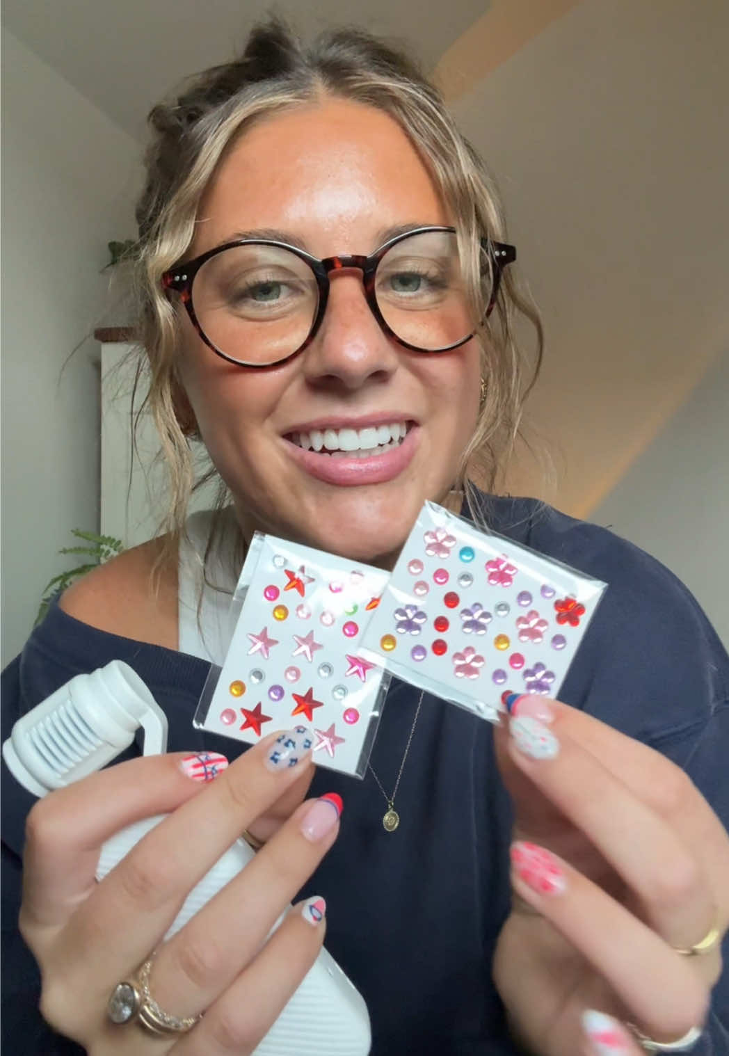 TikTok post by @gemma_noelle for Habit Cosmetics. Caption reads: [...] @SALT & STONE @en route jewelry @Habit....