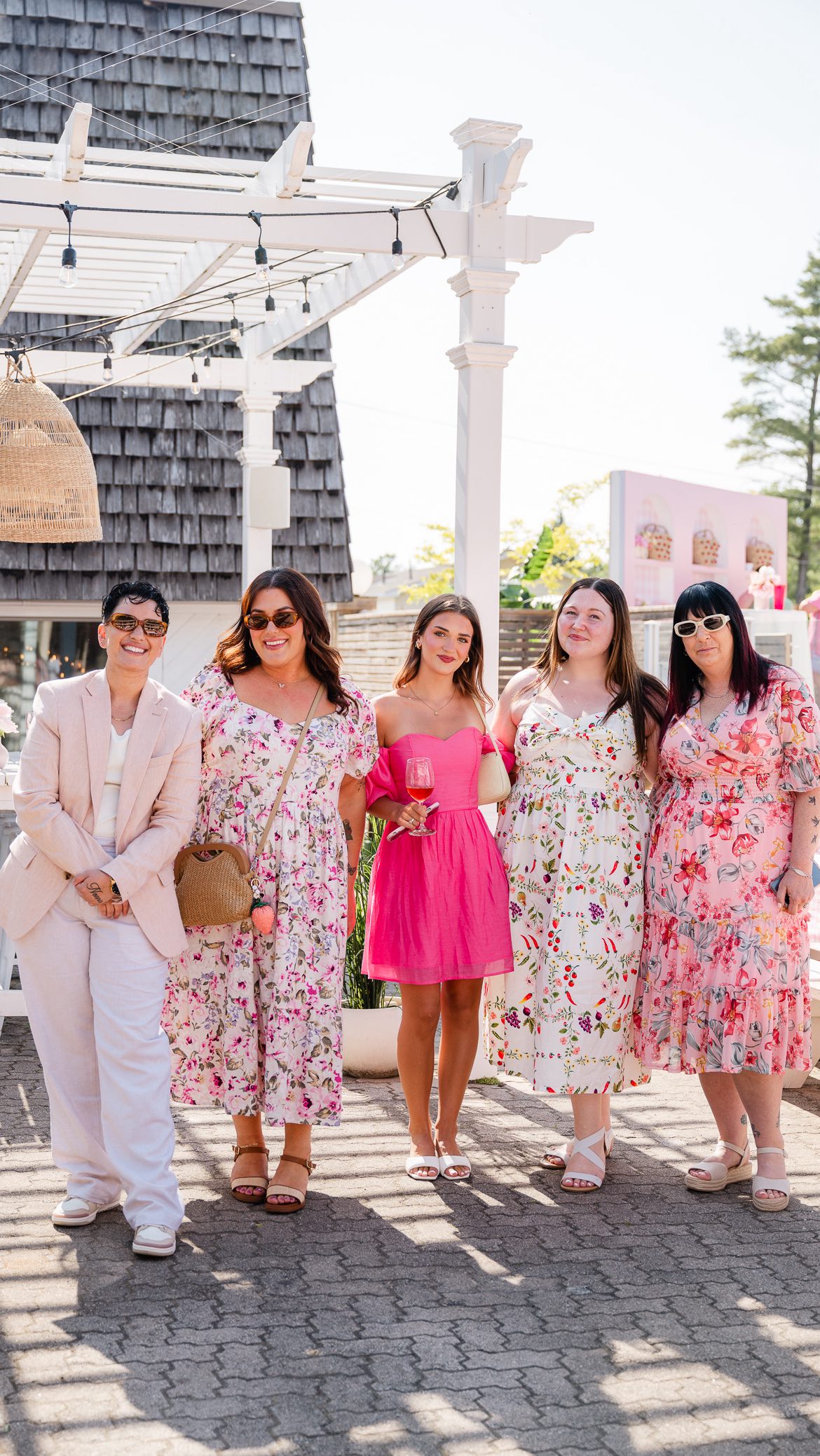 Instagram post by @lovezoepotter for Reitmans. Caption reads: I love any excuse to change 5 times in a day....