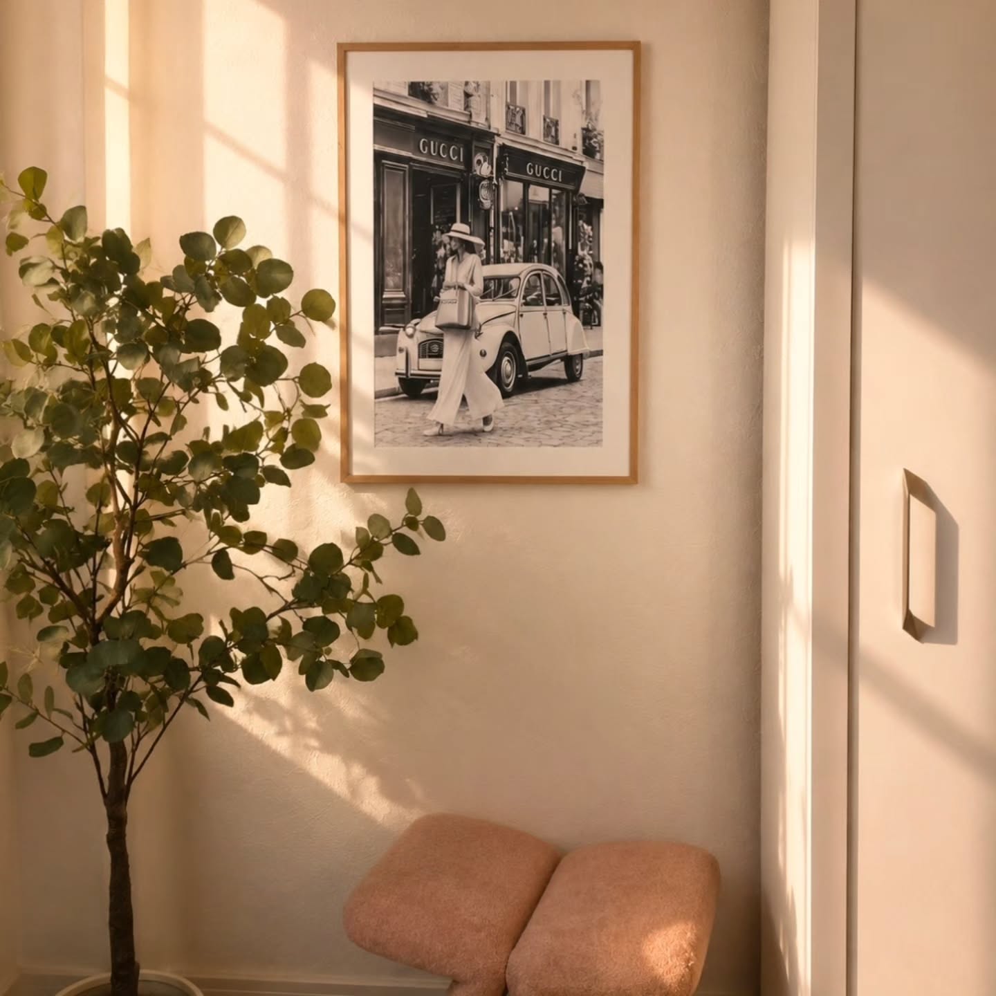 Instagram post by @ania_homee_ for Poster Store. Caption reads: [...] Fashion Poster 50×70cm ( oak frame)....