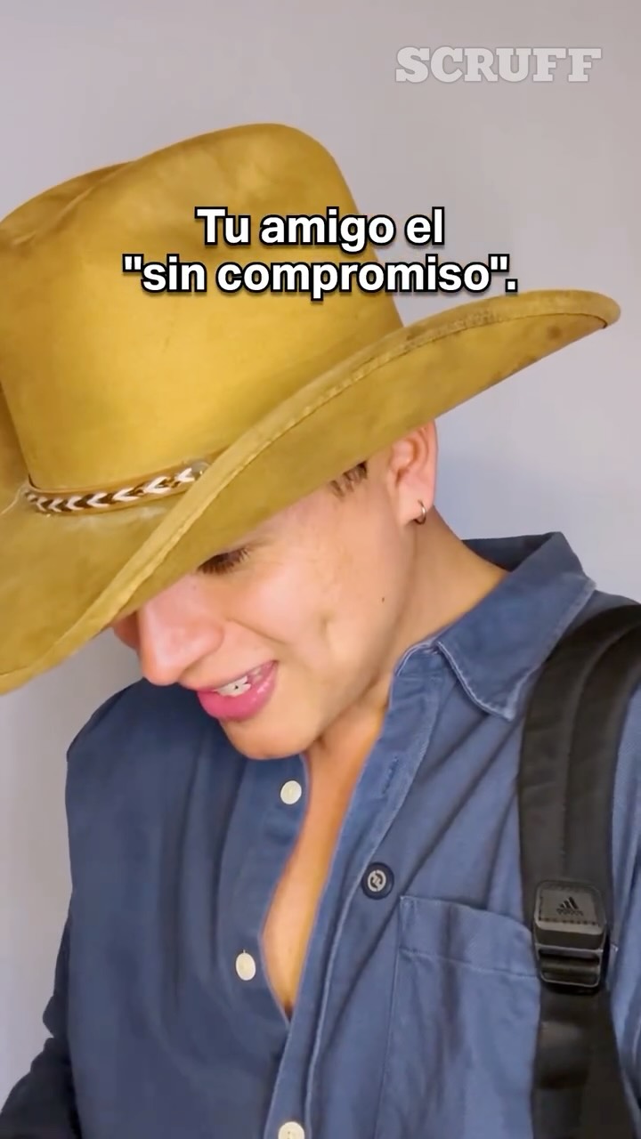 Instagram post by @jesuso_lopez91 for SCRUFF. Caption reads: Perfil: "Sin compromiso" 😉

#SoloEnScruff 

🎥....