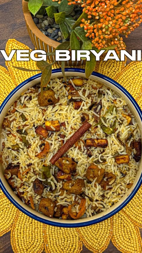 Instagram post by @bongo_calcutta for Everest Spices. Caption reads: #ad Tried making Veg Biryani at home using Everest....