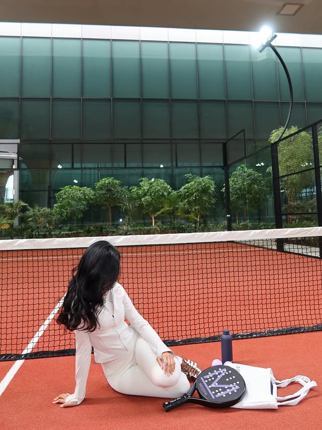 Instagram post by @rahaaf.alharbi for Messika. Caption reads: Padel but make it purple 🦄.