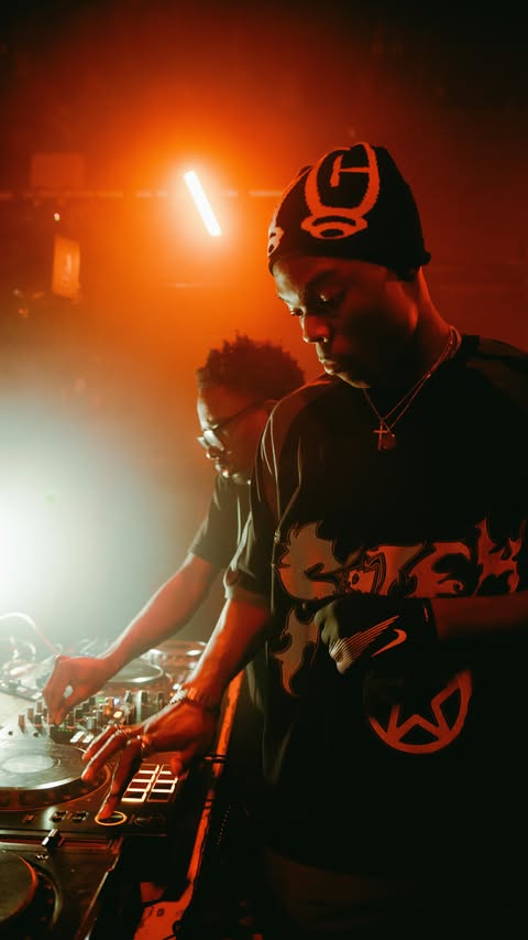 Instagram post by @joshuagadget for Pull&Bear. Caption reads: 4/45.  Everyone always wanted me to tallk about it....