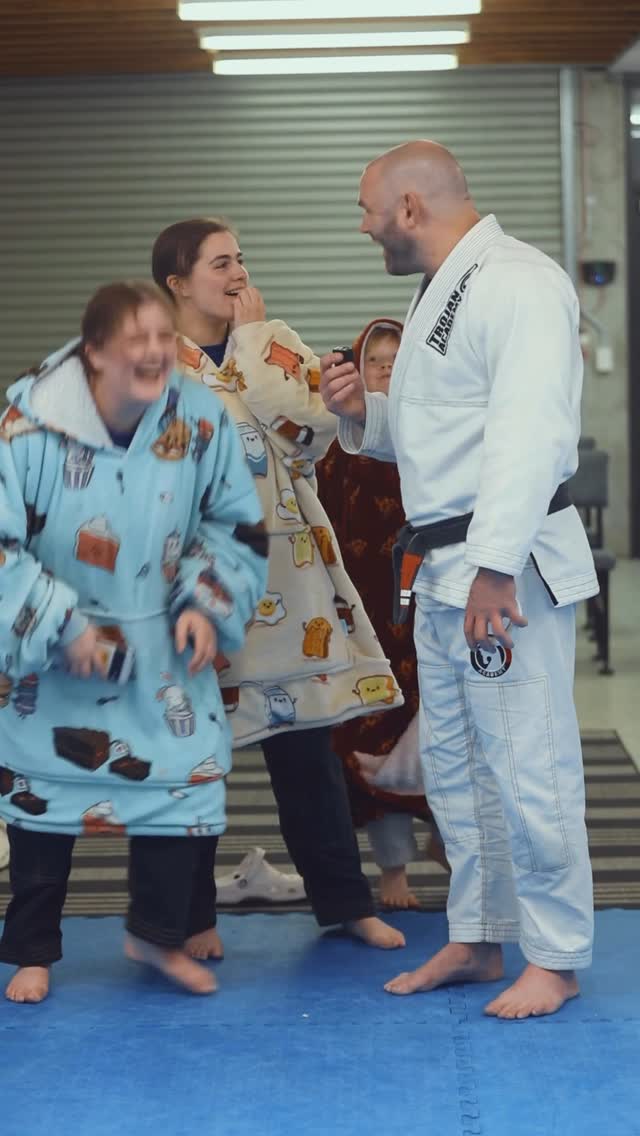 Instagram post by @darran_petty for The Oodie. Caption reads: [...] @kazaa077 @jupiter_0.06
#oodie #theoodie....