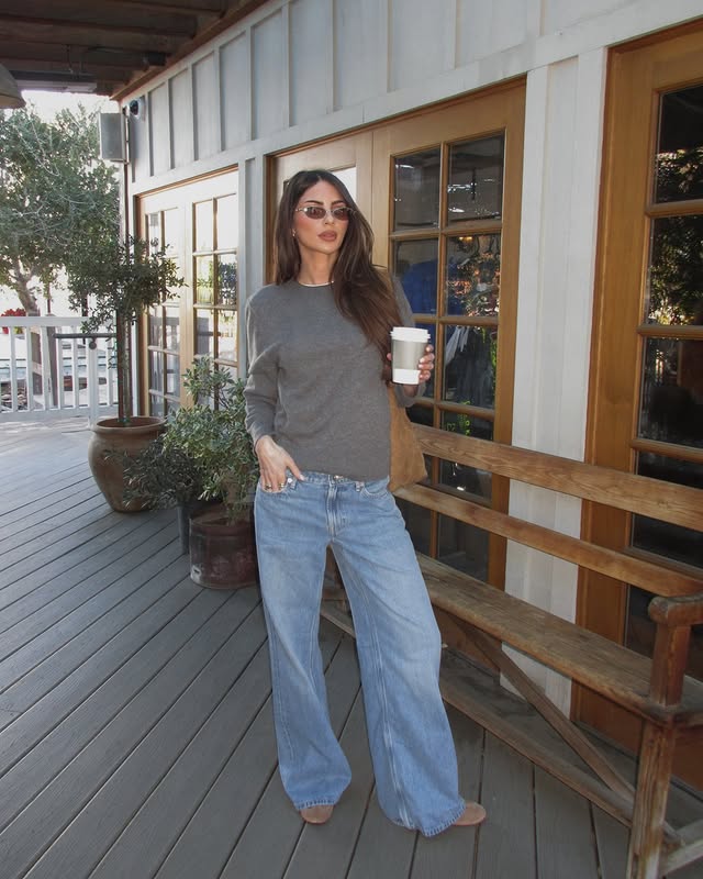Instagram post by @josipellicano for Everlane. Caption reads: @everlane lowkey denim is 10/10 👏🏼 [...].