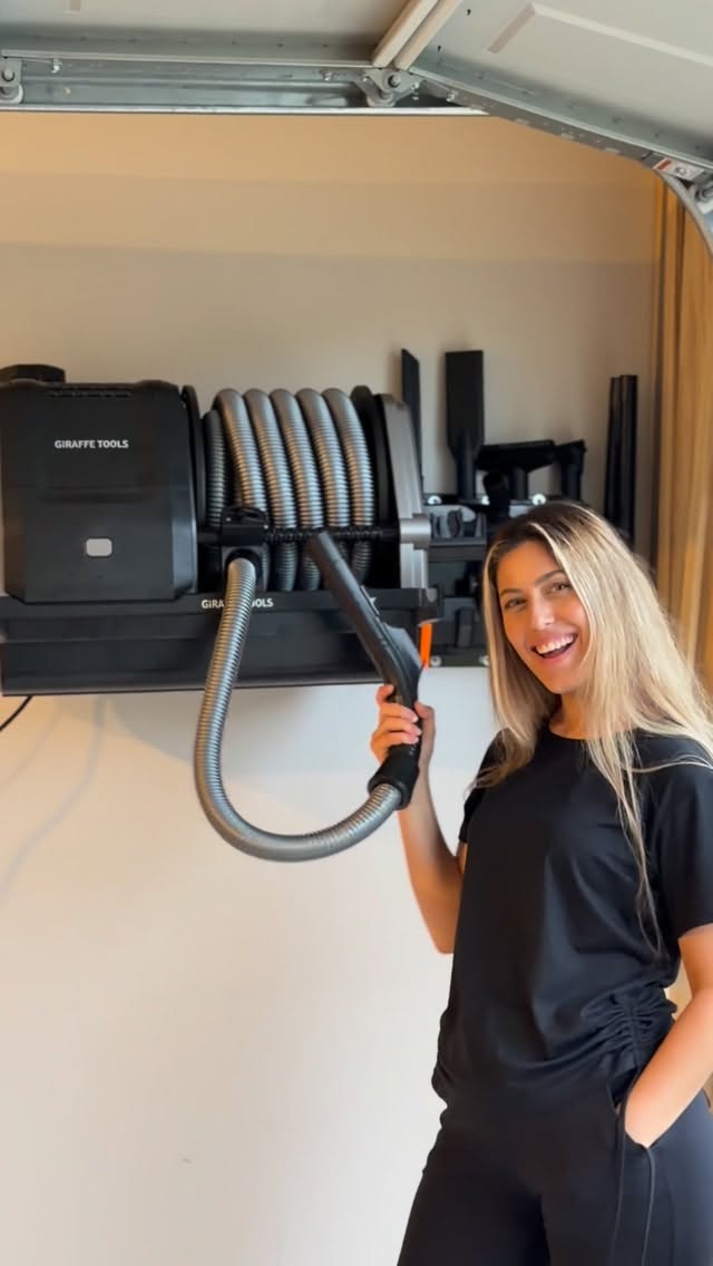 Instagram post by @maviminvalofficial for Giraffe Tools. Caption reads: I recently got my hands on a few @GiraffeTools....