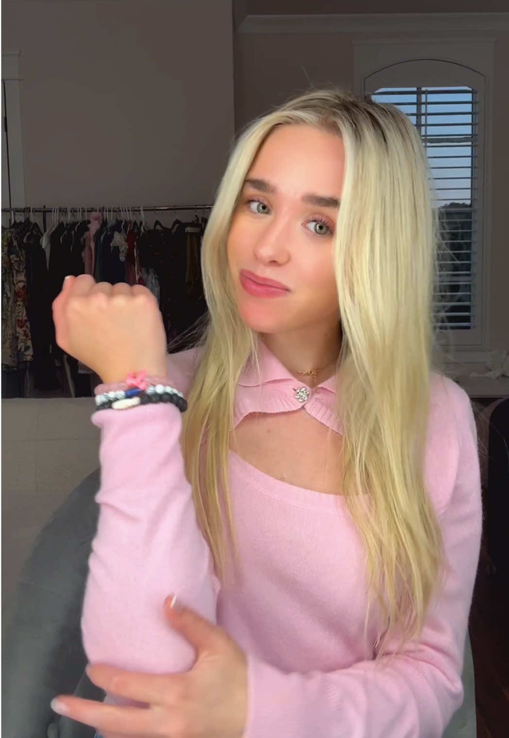 TikTok post by @itsjennadavis for Fahlo. Caption reads: [...] 🐻‍❄️💞 get your own wildlife pet today....