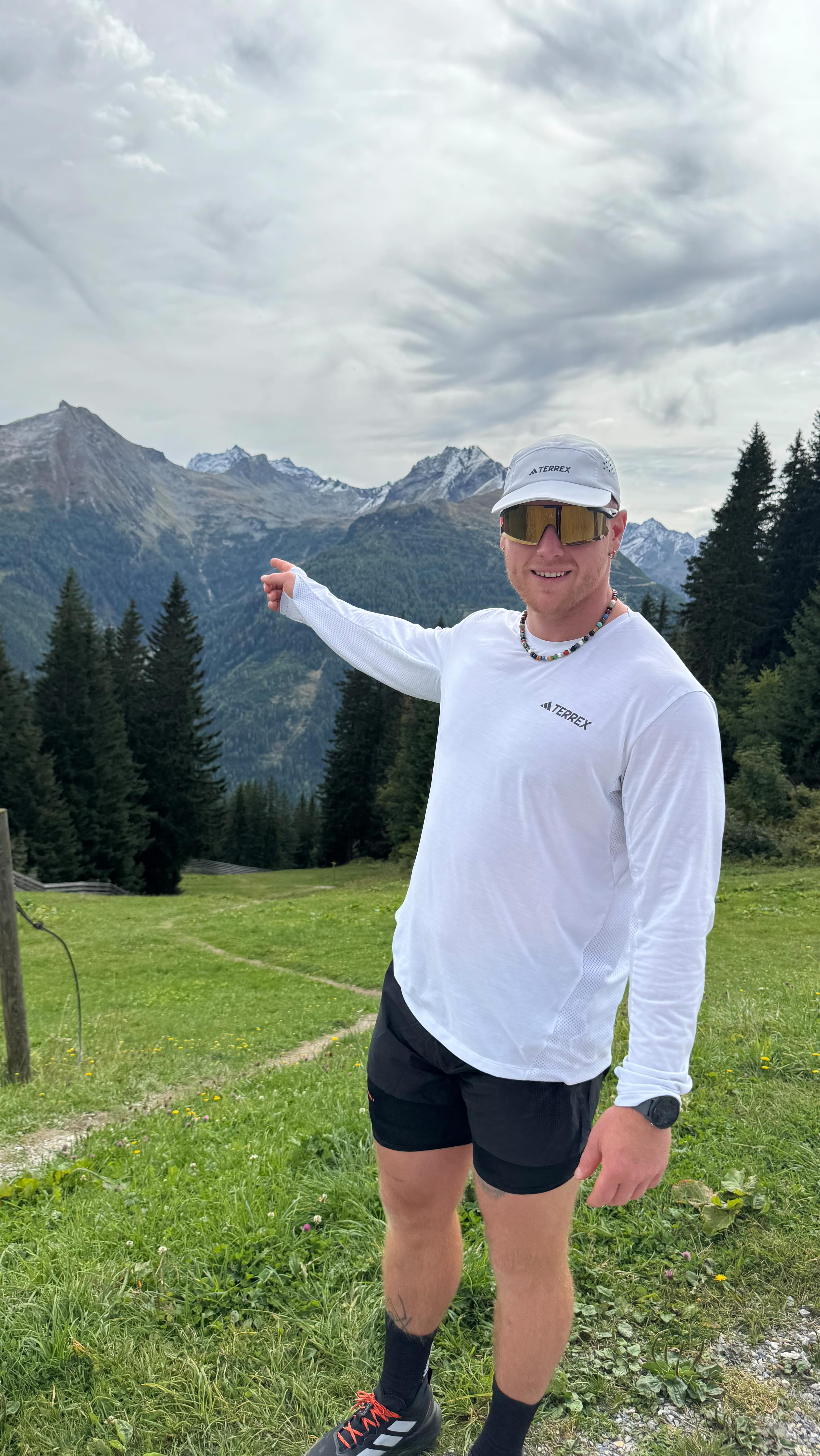 Instagram post by @karlotta.emilie for adidas TERREX. Caption reads: I bet u won’t guess 💁🏻‍♀️

full fit....