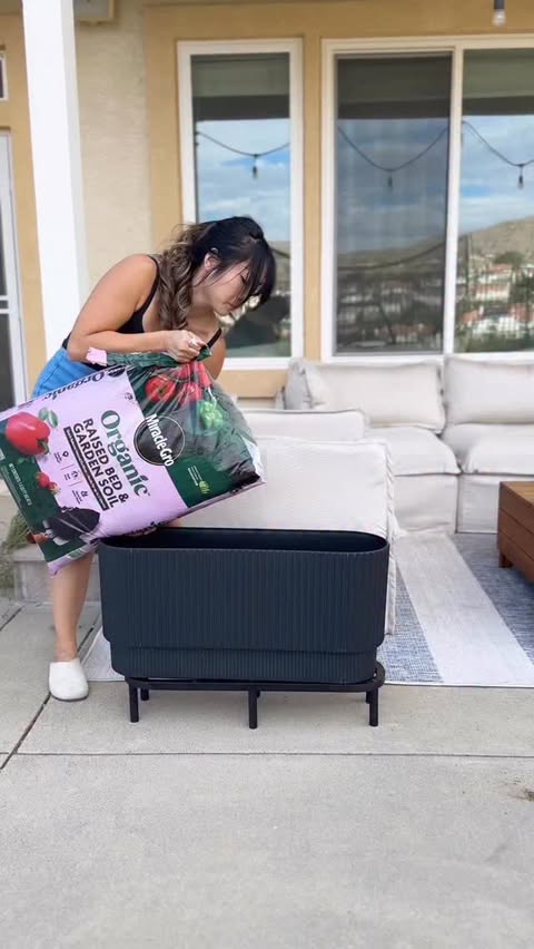 Instagram post by @ohtheplacesyoull_grow for Miracle-Gro. Caption reads: [...] using to grow and feed a garden with....