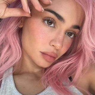 influencer profile picture
