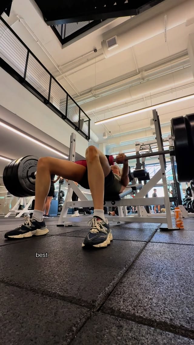 Instagram post by @kraftyoufitness for RXBAR. Caption reads: full day of eats and exercise to stay lean & build....