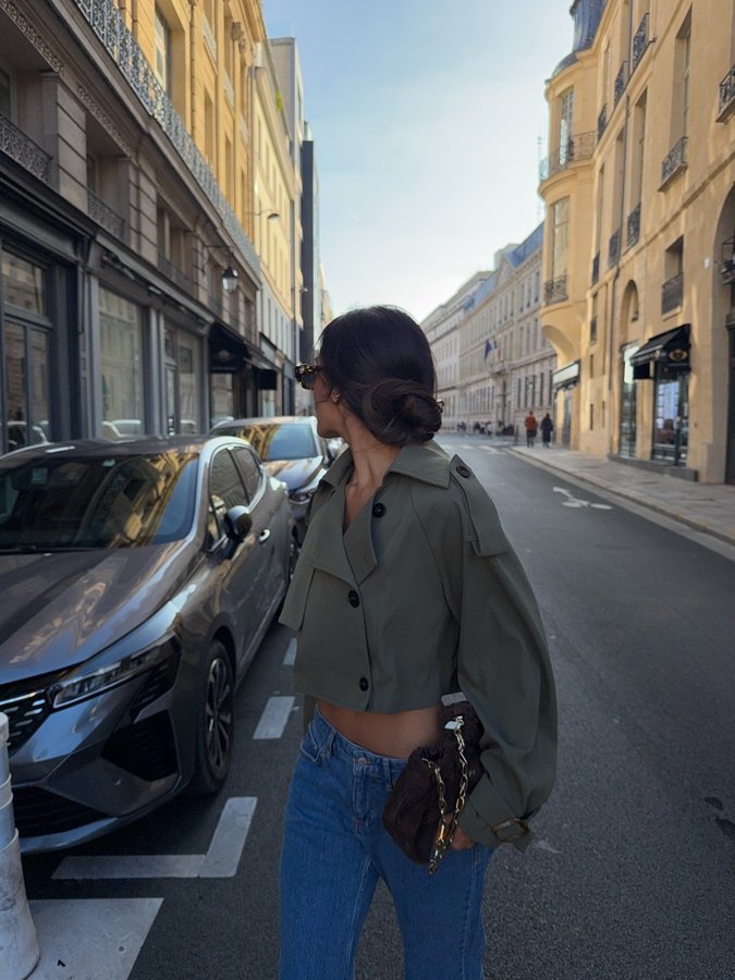 Instagram post by an influencer for NA-KD. Caption reads: Tout ce que j’aime 💫 @nakdfashion use my code....