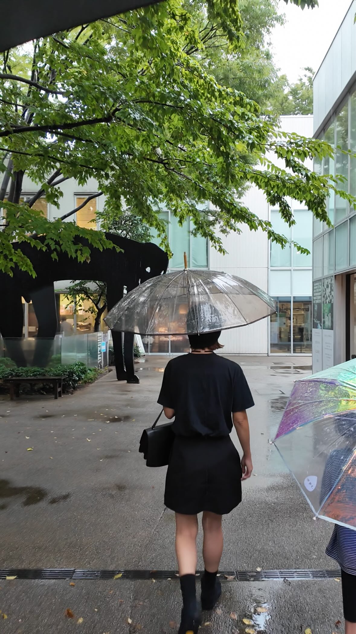 Instagram post by @moyamoya2121 for Domohorn Wrinkle. Caption reads: 去年の夏に出合ってから愛用している
ドモホルンリンクル。
今日から代官山蔦屋書店で開催中の「美活カフ....