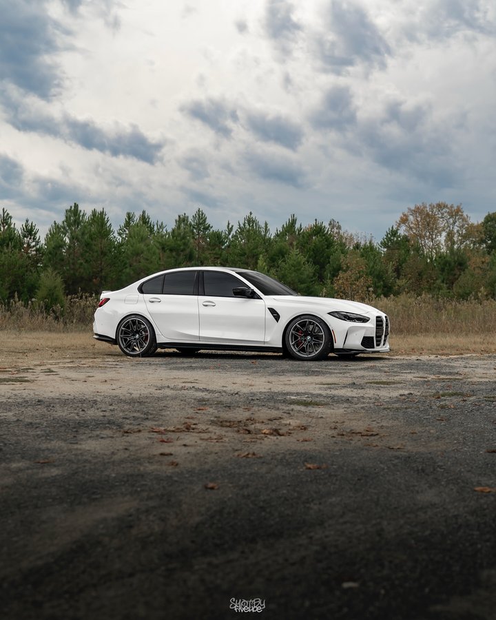 Instagram post by @fiveh0e for Blackline Car Care. Caption reads: [...] 
@simpbuilt 
@blacklinecarcare....