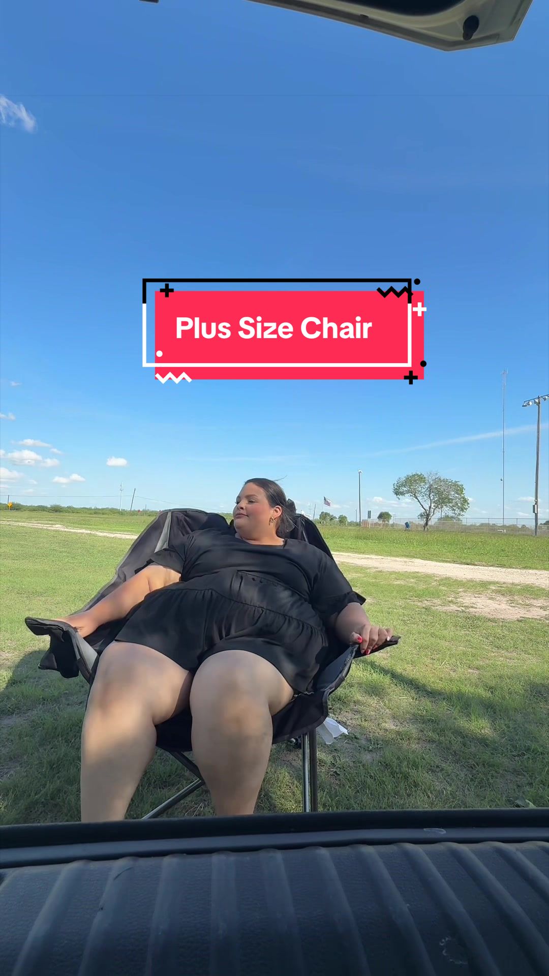 TikTok post by @tay_reneeh for Sweetcrispy. Caption reads: [...] #baseballmom #foldablechair #plussize....