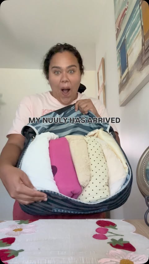 Instagram post by @livingfitwithliza for nuuly. Caption reads: with just 6 short hours to go my @nuuly made it....