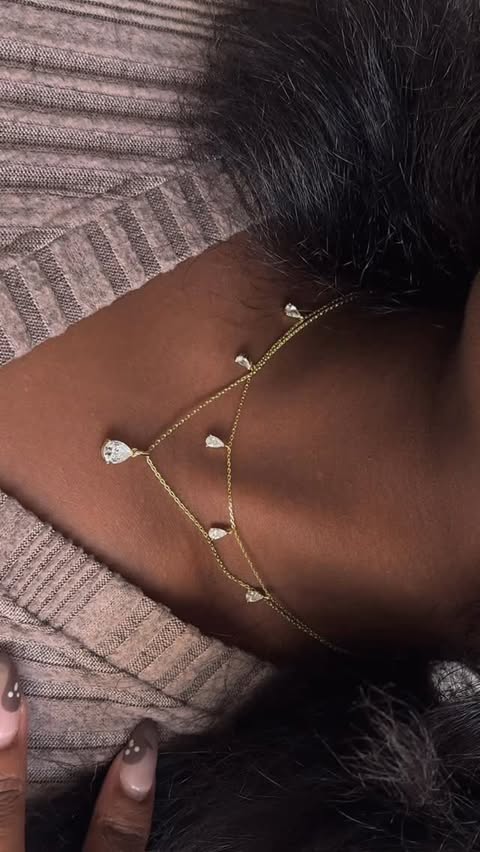 Instagram post by @jazzielyric for Aurelie Gi. Caption reads: [...] some new pretty pieces from my fav....