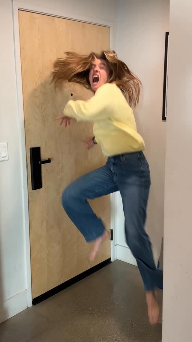 Instagram post by @ellenharroldcomedy for Traditional Medicinals. Caption reads: [...] throat GOATTTT @tradmedicinals....