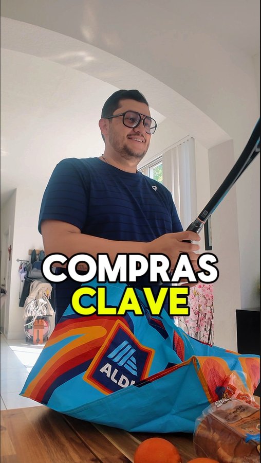 Instagram post by @oscartorreslab for Functional Tennis. Caption reads: MI SPONSOR #1 🤣 #saberreelscontest.