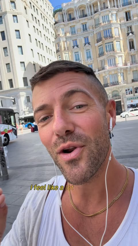 Instagram post by @alexmytton for Tourism Ireland. Caption reads: [...] next door to the Sneem Hotel AD....