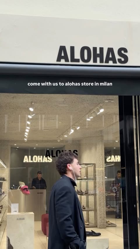 Instagram post by @milanesiamilano for ALOHAS. Caption reads: @alohas you got spotted and we can’t take our....