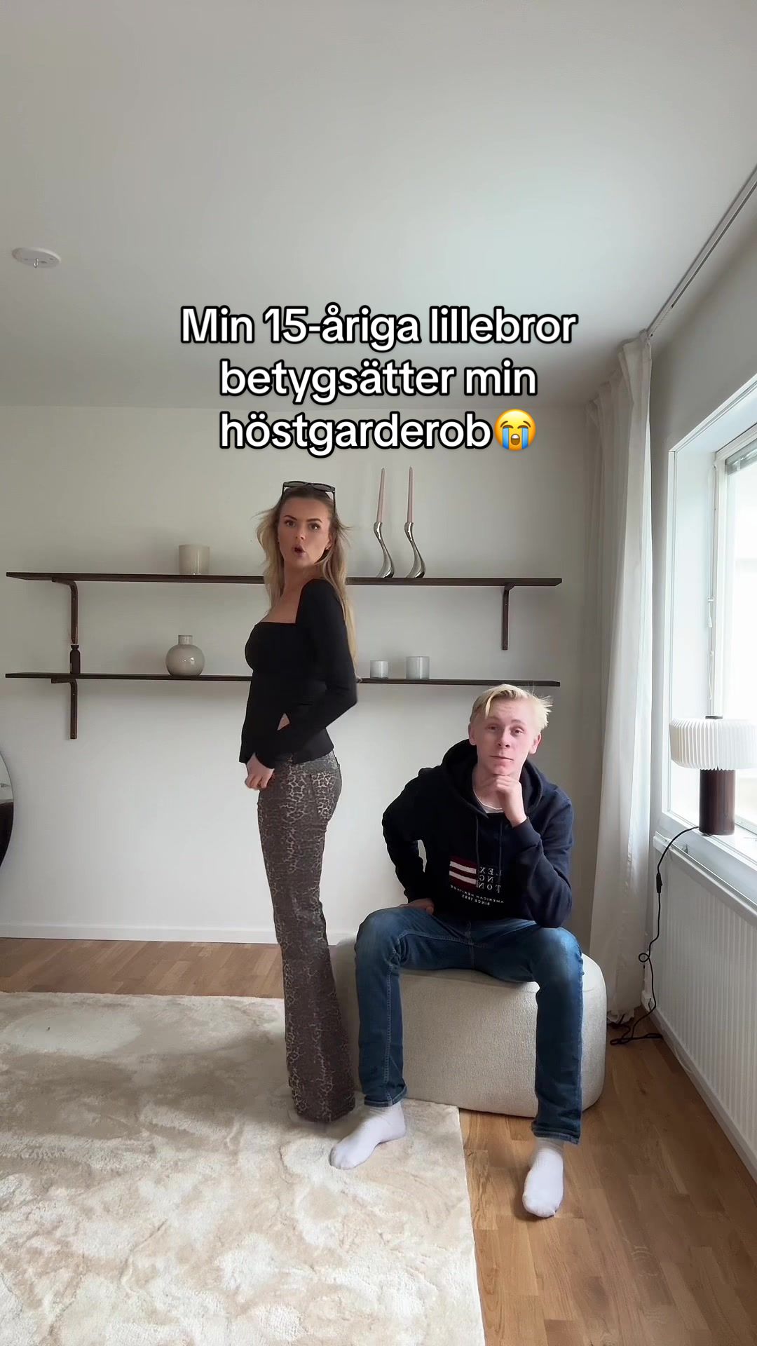 TikTok post by @emelienilssonnn for Nelly. Caption reads: I betalt samarbete med @NELLY.COM🍁 Att sista....