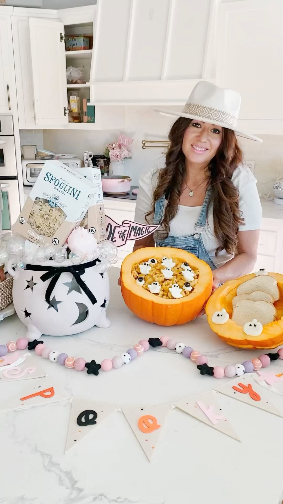 Instagram post by @beautifulinspire.co for apogeeagency. Caption reads: I’m so excited to share my Spooky Cute Fall pasta....