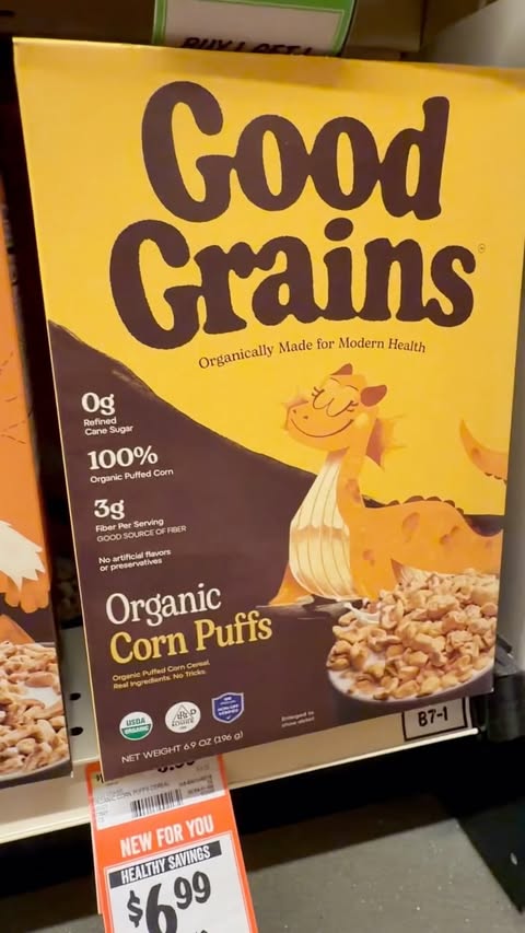 Instagram post by @servinglooksatl for Sprouts Farmers Market. Caption reads: 🛒🥣 FOUND A NEW FAVORITE FOR THE BREAKFAST....