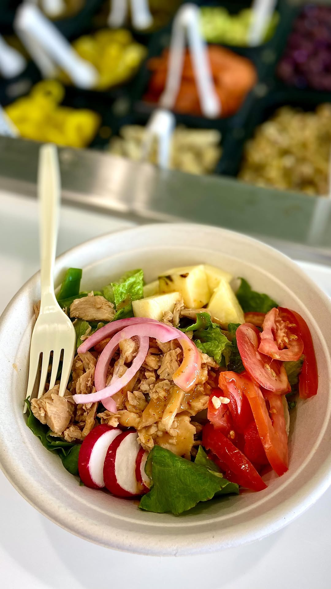 Instagram post by @lynniethefoodie for Salad Station. Caption reads: [nola] Love a little salad moment 👌🏻 The new....