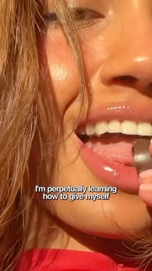 Instagram post by @morganlynzi for Bombay Sapphire. Caption reads: True Romance starts with me 💌 @bombaysapphireus 
....