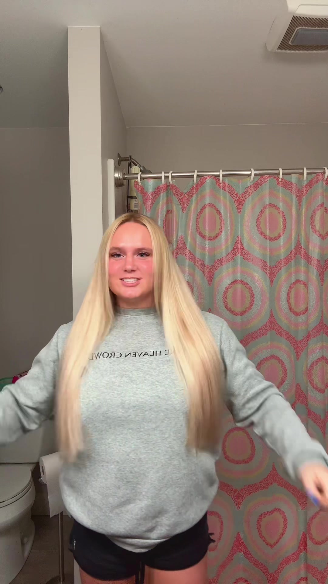 TikTok post by @hunterrraee for Moresoo Hair. Caption reads: run to get these extensions !!! @MORESOO HAIR....