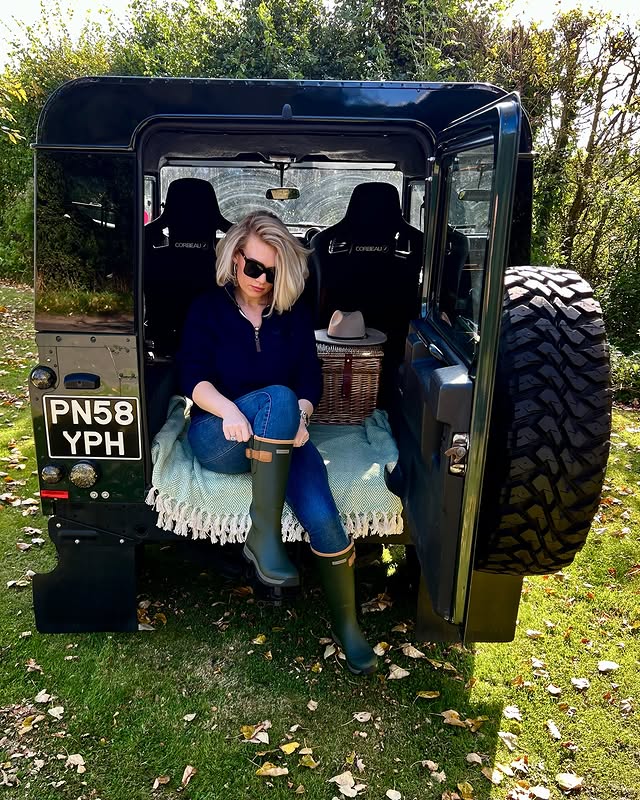 Instagram post by @littlegreendefender for Cotswold Fox Clothing. Caption reads: [...] day, too. Amelia x • Details:....