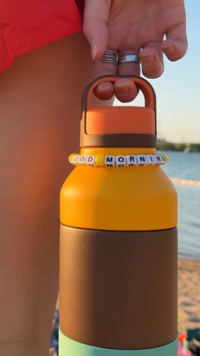 Instagram post by @davimoo for Hibear. Caption reads: [...] now it’s even better with my @hibearco All....