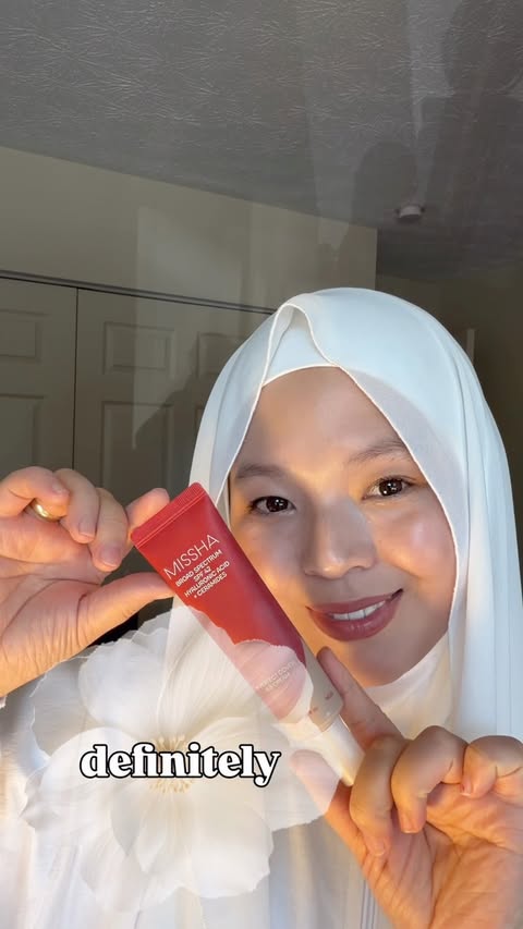 Instagram post by @nurisa00 for Missha Us. Caption reads: ✨ I finally tried the viral MISSHA M Perfect Cover....