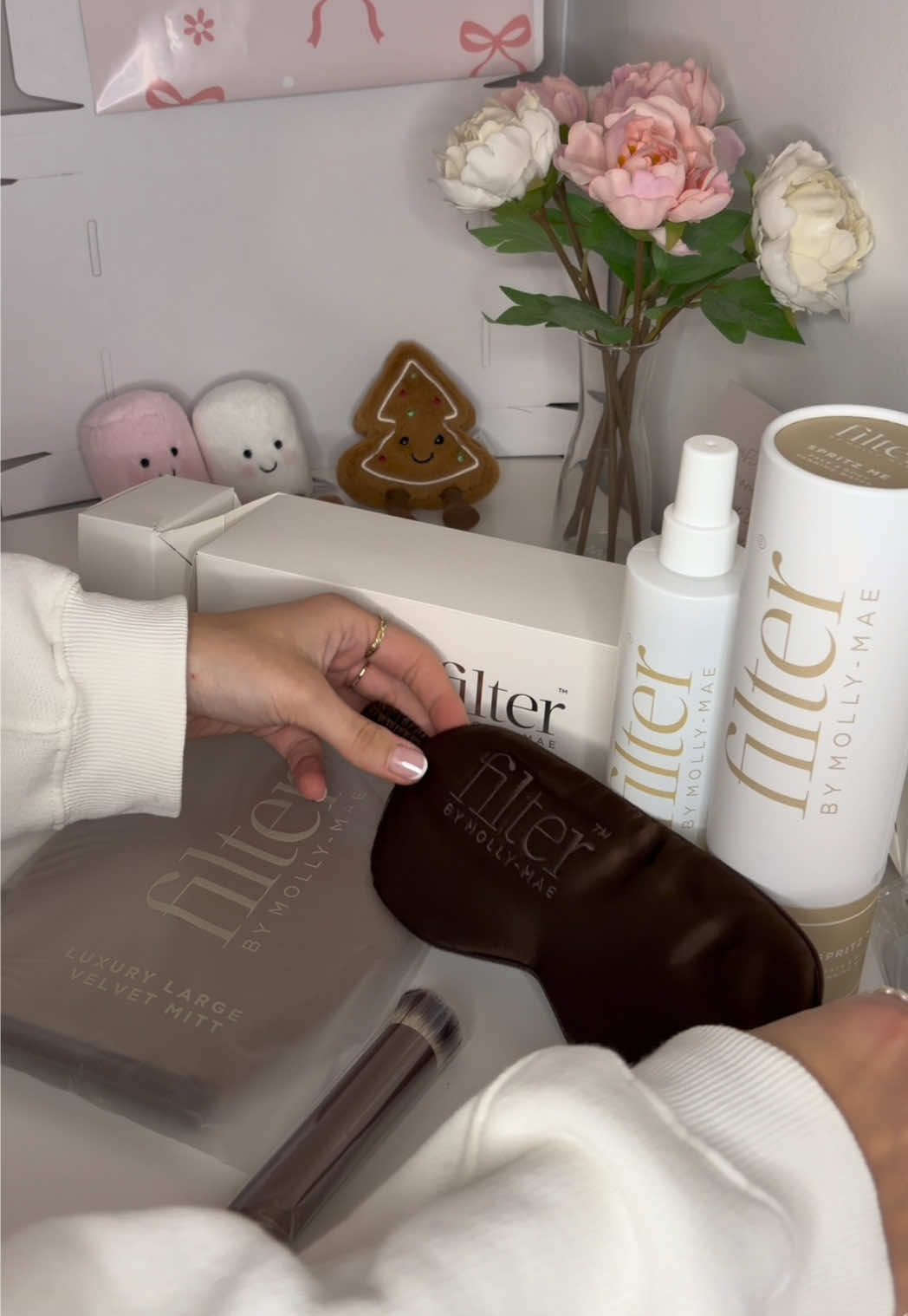 TikTok post by @anna.stockwell for FILTER BY MOLLY-MAE. Caption reads: [...] with the TikTok Shop deals @filterbymollymae....