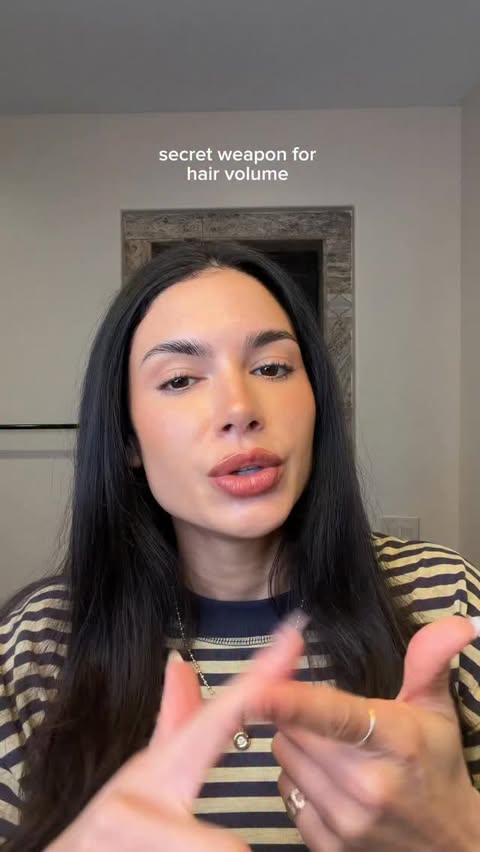 Instagram post by @np.miranda for OLAPLEX. Caption reads: for a good hair day all week long use the @olaplex....