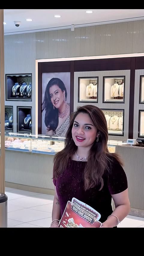 Instagram post by @flaviapeters for Joyalukkas. Caption reads: [...] sparkle in Bahrain ✨🎉

Celebrate with....