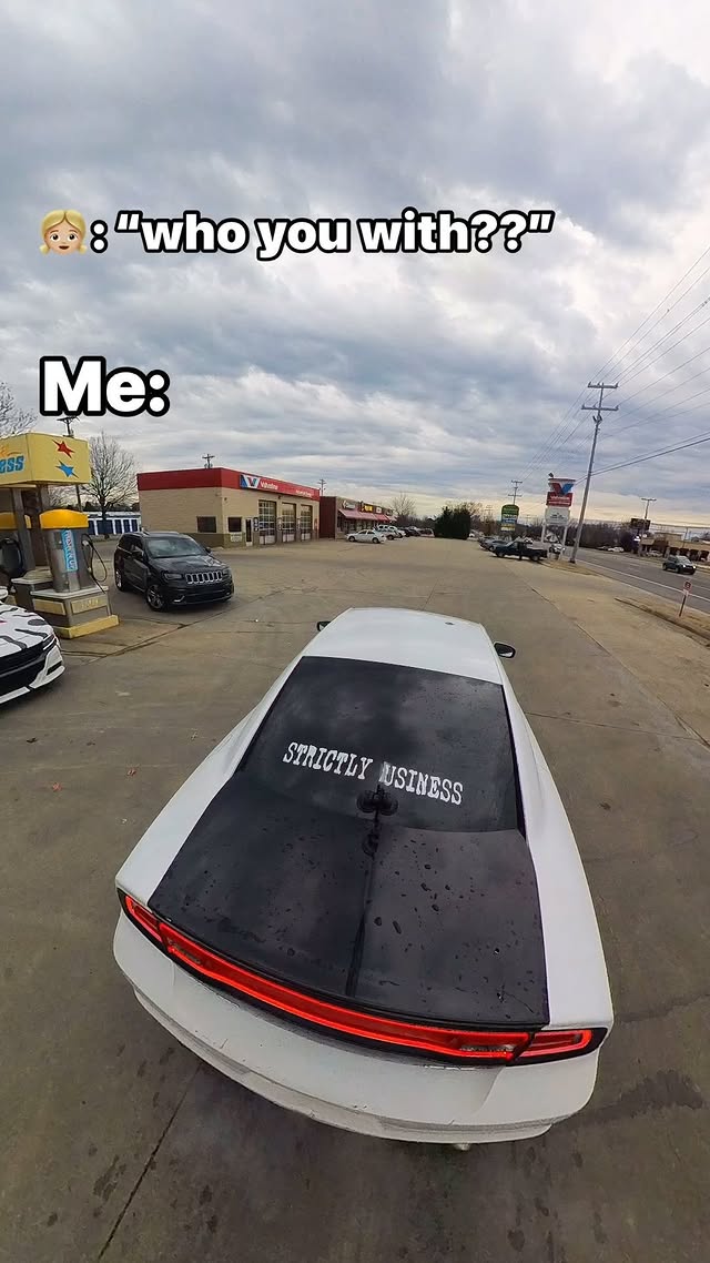Instagram post by @themoparcommunity for Luxus Car Mats. Caption reads: [...] SPONSORED BY: @lightingtrendz @luxuscarmats....