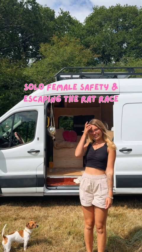 Instagram post by @heidijoannee for Reolink. Caption reads: [...] me. For peace of mind, I always keep my....