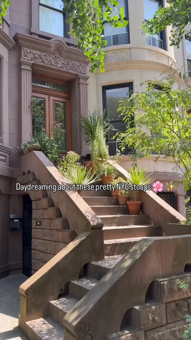 Instagram post by @leslie_corona_ for Real Simple. Caption reads: Little slices of beauty in a big city..