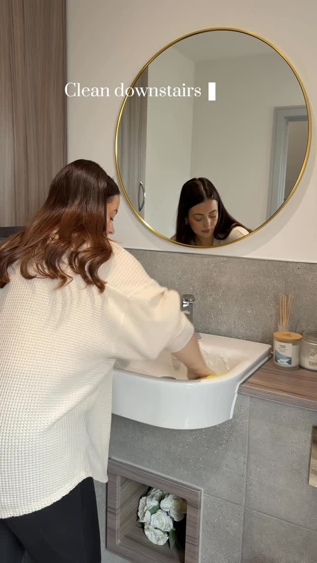 Instagram post by @charlottecucurnia for Cleanipedia. Caption reads: [...] a limited time only at @homebargains....