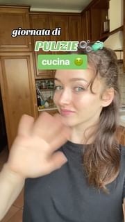 Instagram post by @federica.zongoli for everdrop. Caption reads: Oggi pulizia cucina 🫧🧽🤢 con @everdrop_it....