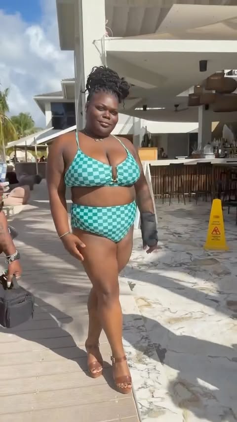 Instagram post by @realronsina for WeightWatchers. Caption reads: [...] try it free. 🔗 ww #WWPartner #WW....
