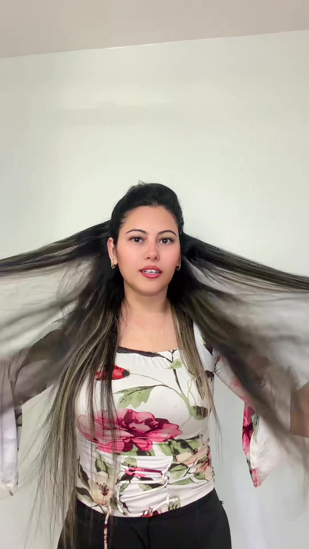 TikTok post by @ritachauhan90 for CLINSIS. Caption reads: [...] #hairmask #collagen #hairtreatment....