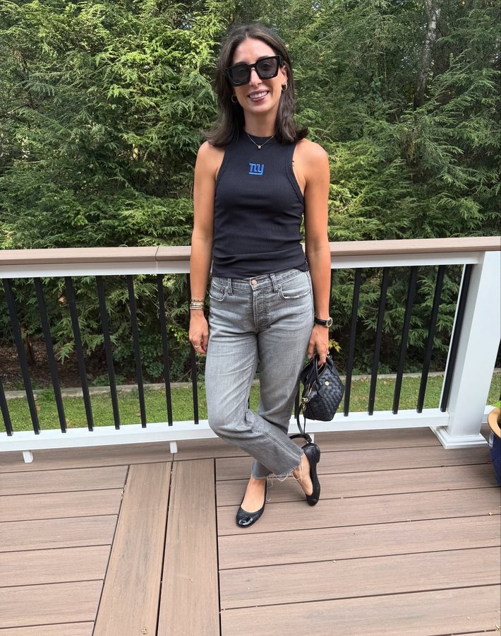 Instagram post by @newyorkgiantsfangirl for Terez. Caption reads: Ready for football season in the new @terez x @nfl....