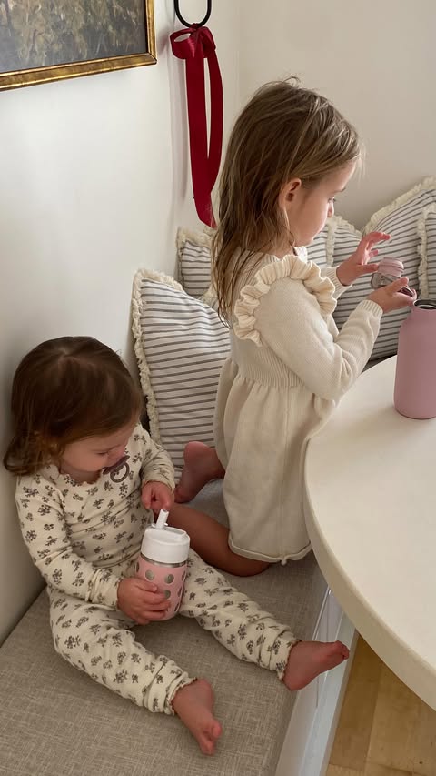 Instagram post by @nicolecastonguayhogan for Lifefactory. Caption reads: [...] starting fresh and resting easy with....