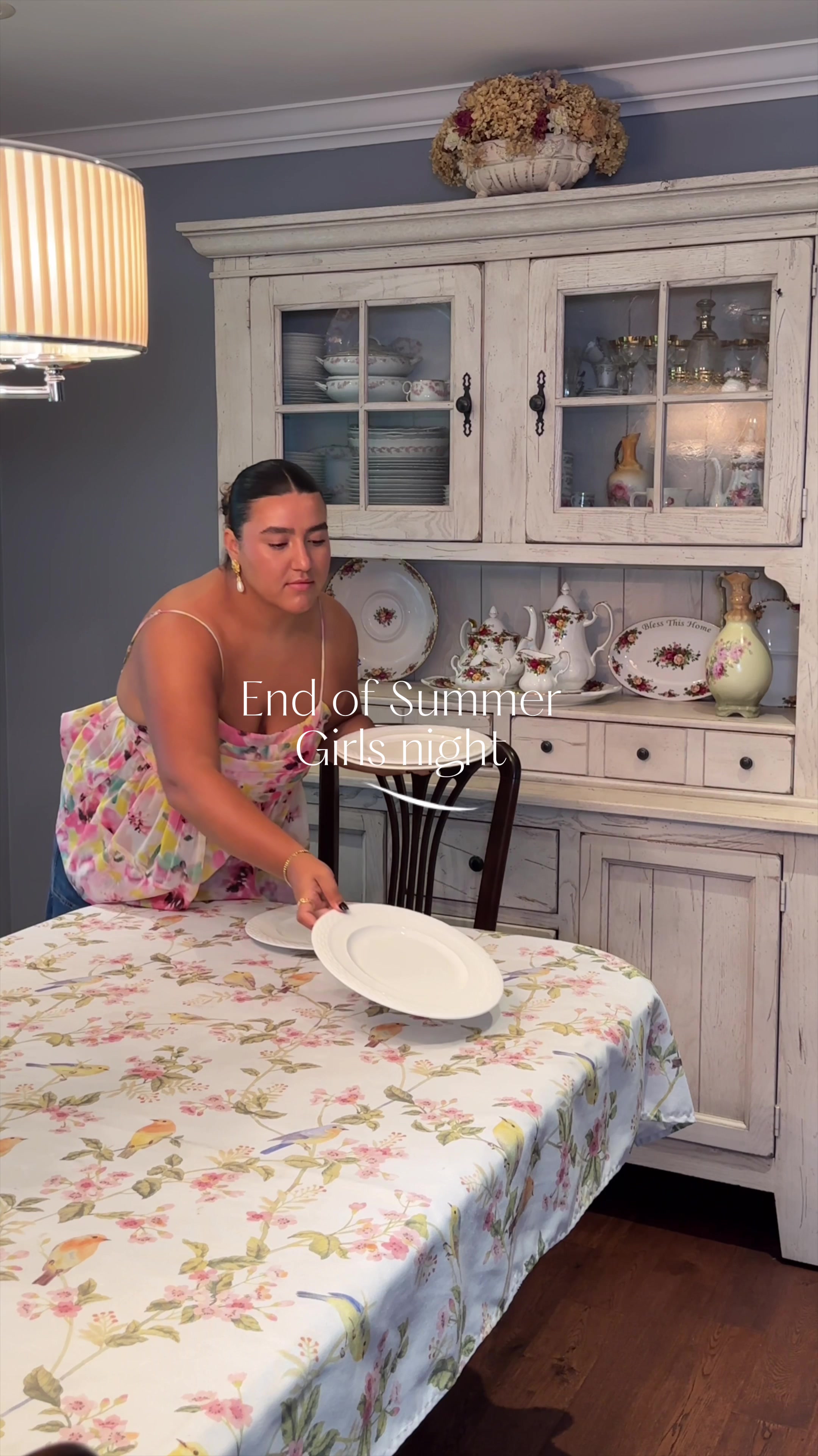 TikTok post by @vanessaafonte for SimplyProtein. Caption reads: [...] complain about @Simply Protein 🌱🥑....