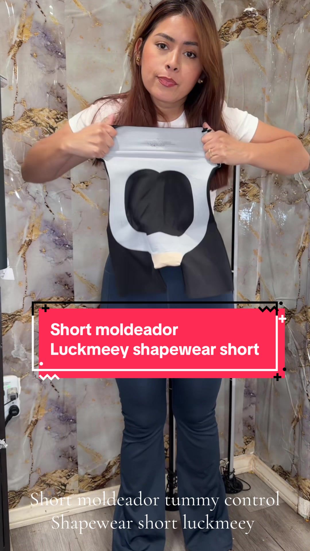 TikTok post by @isa.miim for Luckmeey. Caption reads: Short moldeador shapewear short @luckmeey_official....