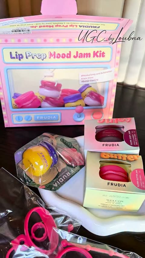 Instagram post by @ugc_byloubna for Frudia. Caption reads: Unboxing my FRUDIA PR package from YesStyle 💗✨....